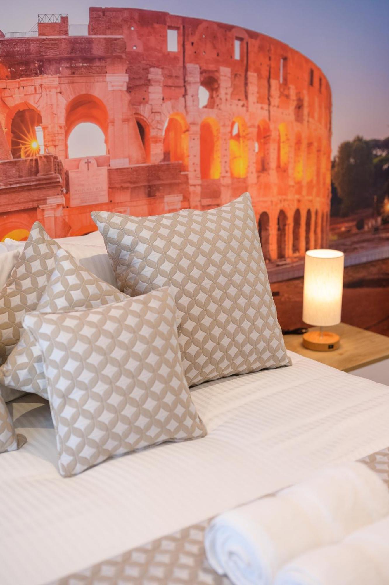 Luxury Suite-Metro Malatesta Rome Bagian luar foto