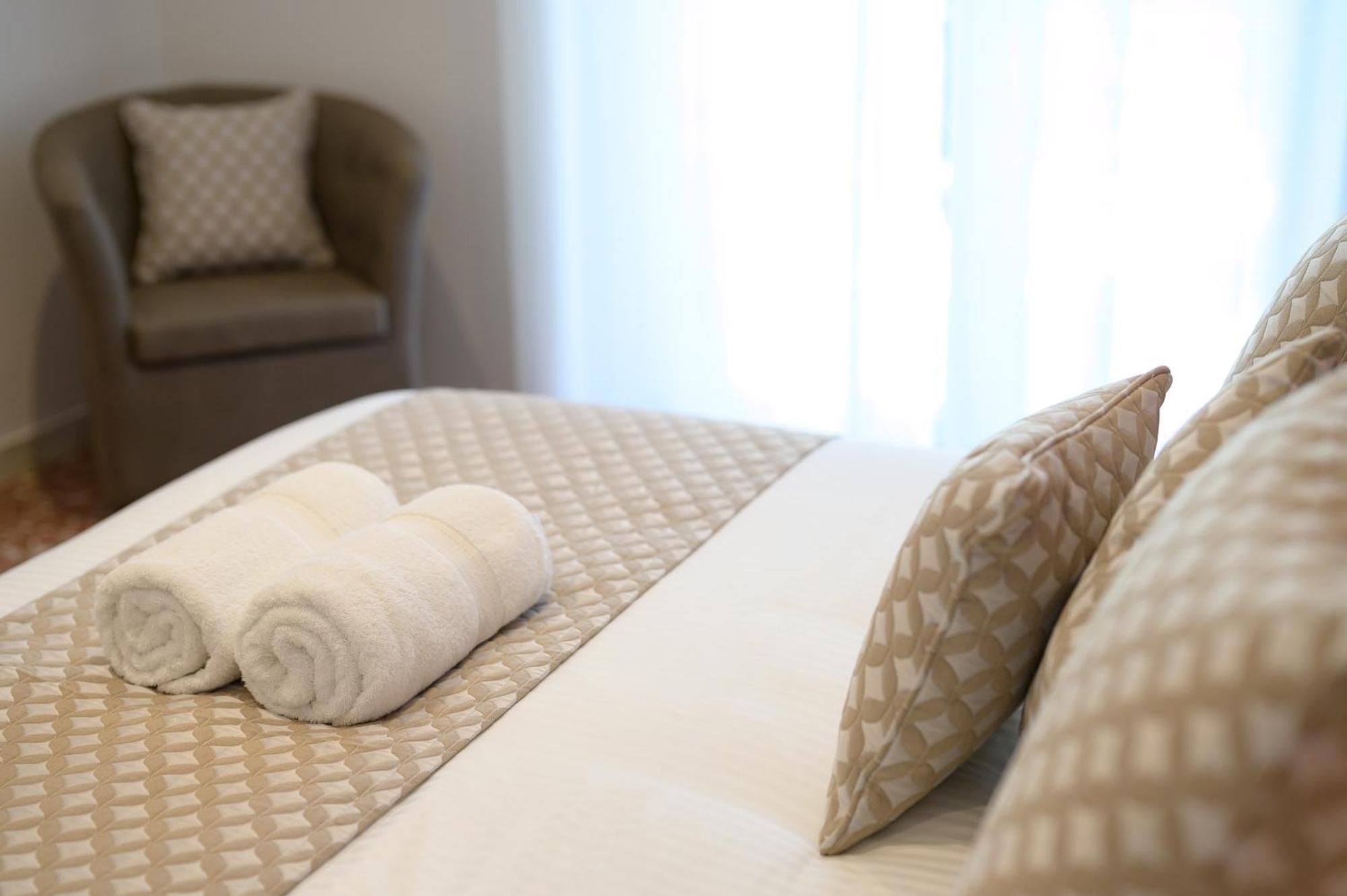 Luxury Suite-Metro Malatesta Rome Bagian luar foto