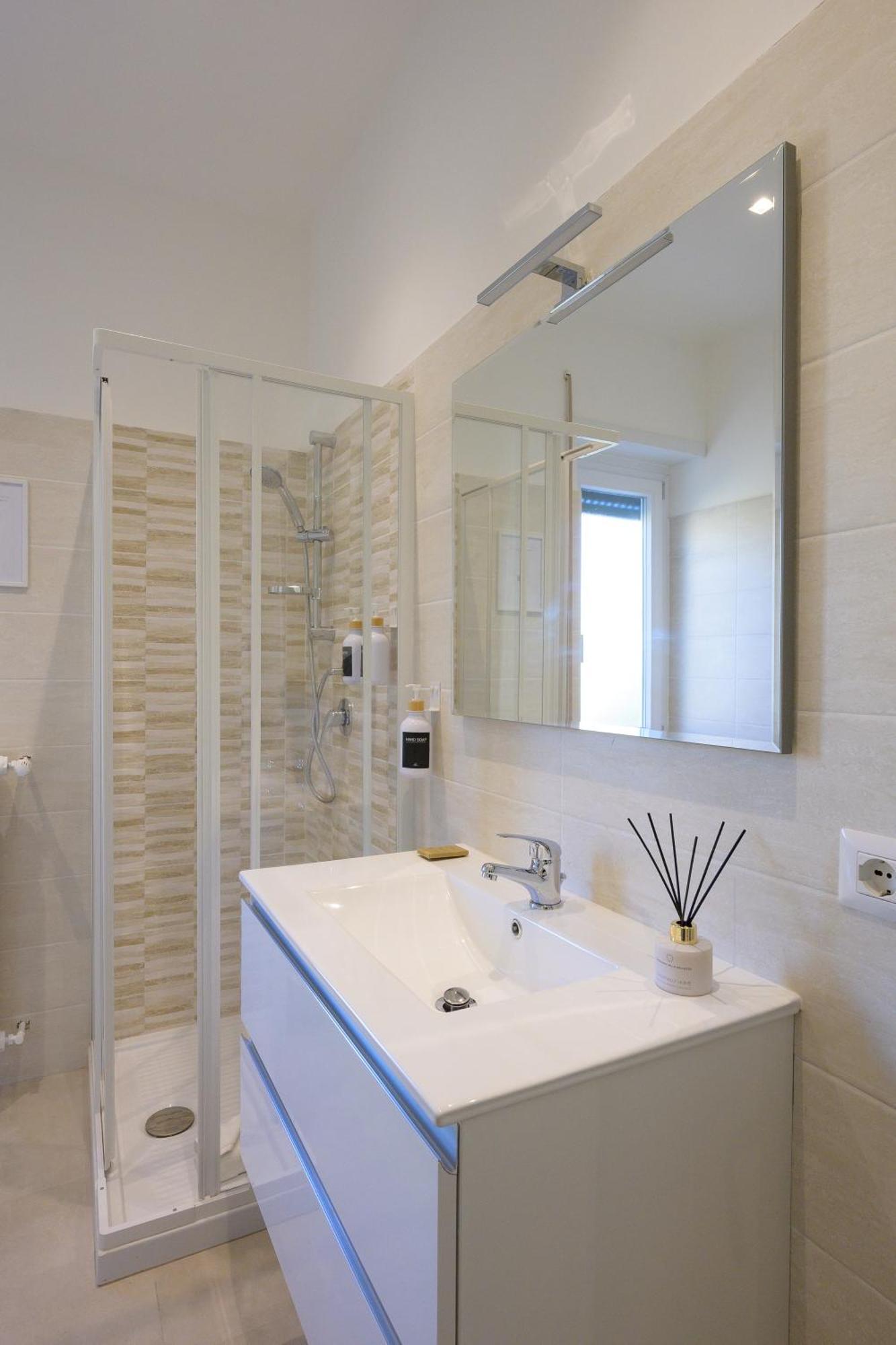 Luxury Suite-Metro Malatesta Rome Bagian luar foto